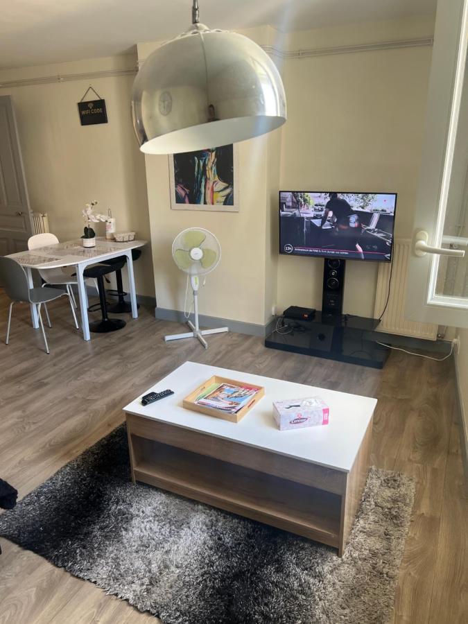 Appartement Hyper Centre Tulle Esterno foto